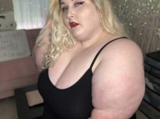QueenIvyBBW