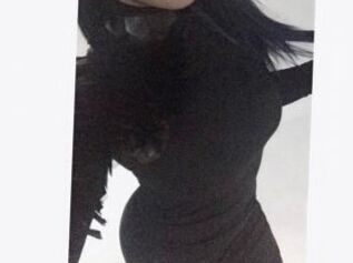 RhiRhi_Babe