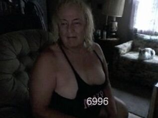 Roxi6996