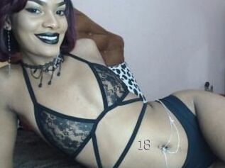 Roxii18