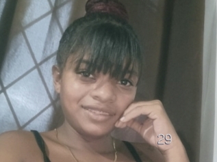 Roxy_sweet29