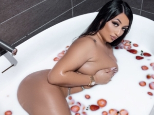 Rubybabyxo