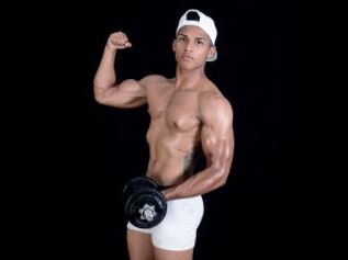 STRONGmuscleboy