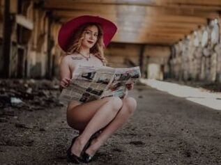 SabrynaBlonde