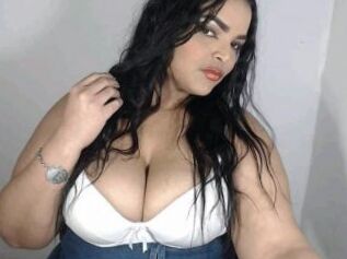 Scarlett_Boom