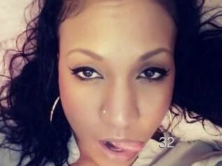SexyLoyal32