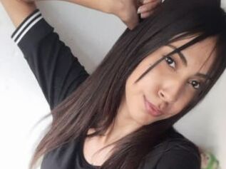 SexyValeriSkinny