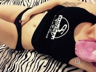 Sexyblondie19