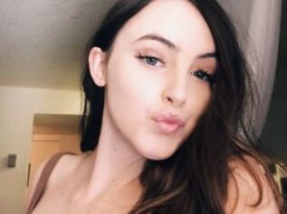 Shelly_RoseXo