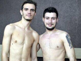 SkinnyCouple
