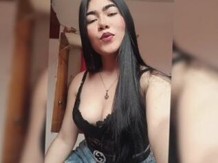 Sophiie_James