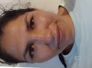 SquirtLatina_69