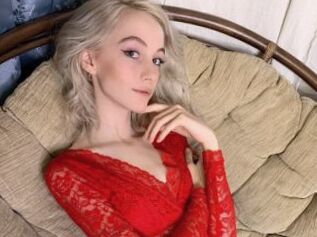 Sweet_Emilia