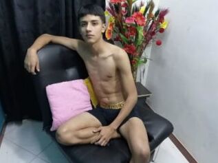 Scott_bigdickhot