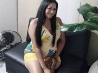 Sexycurvysamira