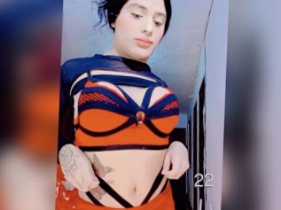 Sexylatina22cm