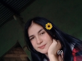 Sofi_kiss69