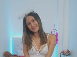 Sofiia_castro