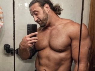 Straightmuscleshowoffny