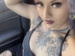 Sweetandsourscarlett