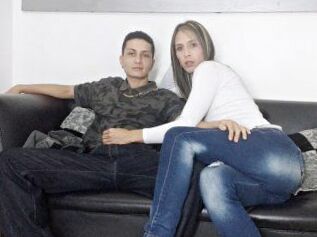 TWOSEXYCOUPLEHOT