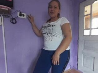 TaniaFoxx