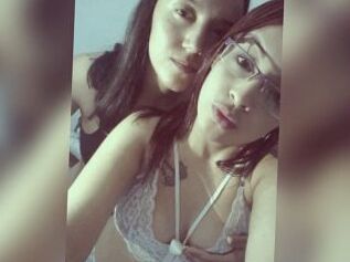 Tifany_And_Michell