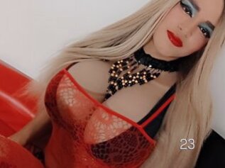 Taniabigcock23