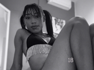Tinysarah18