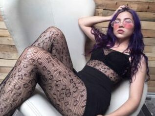 Violet_fosster