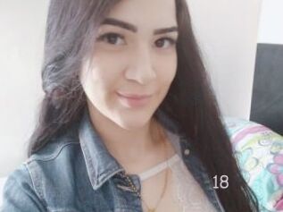 Violethott18