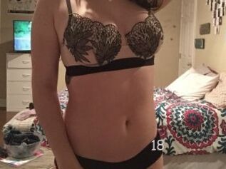 Viviann18