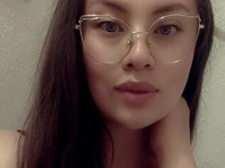 Viviscarlotha
