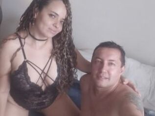 Whitecouple_beach