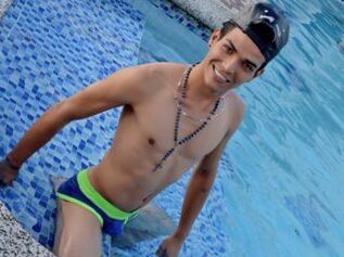 XAmazingBoyCum