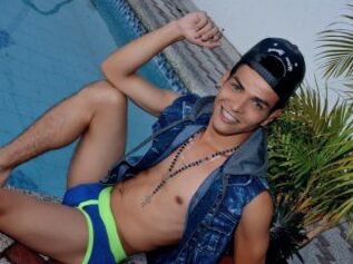 XLatinCumSex