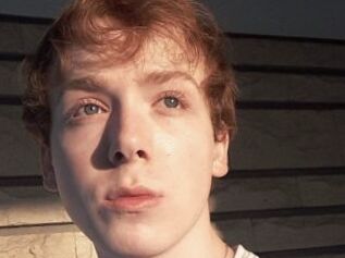 YoungCuteBoy_