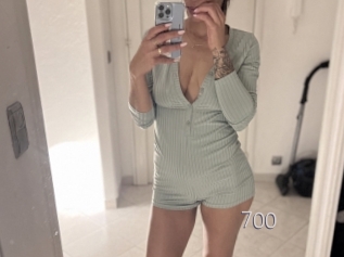 Youngmilf700