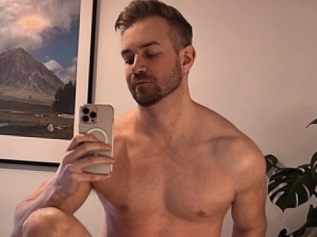 Yournakedbud
