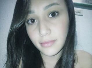 Yuliana_latin_hot