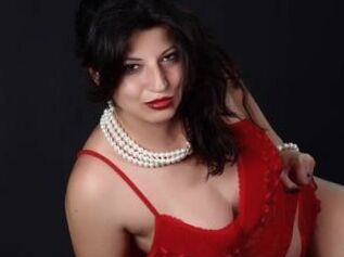 ZeenaHot