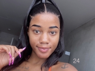 Zaddiesgirl24